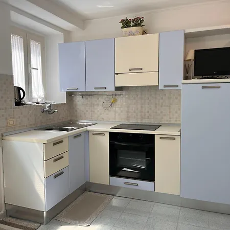 Il Glicine - Monolocale A Due Passi Dal Centro Urbino