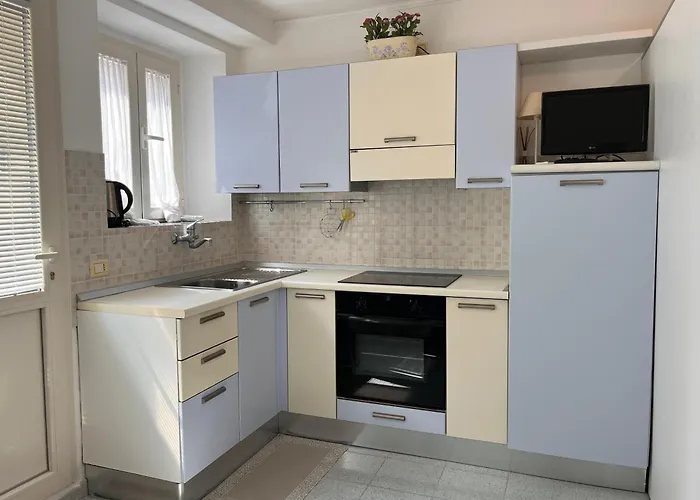 Il Glicine - Monolocale A Due Passi Dal Centro Urbino